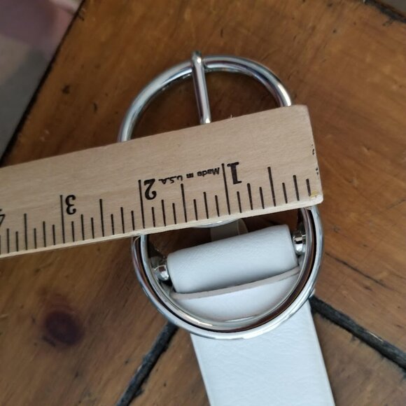 Women's XL Wide Vegan Leather White Belt, Faux, Silver tone Double Circle Buckle - Picture 8 of 9